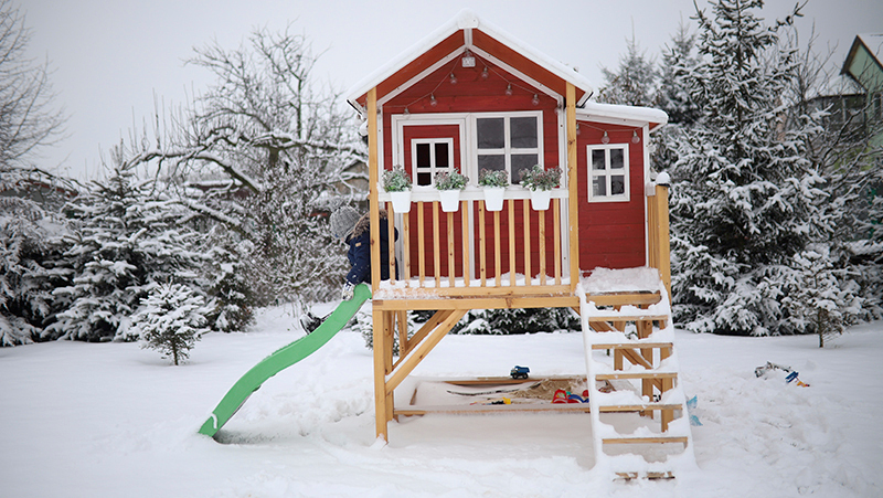 Decorating my EXIT wooden playhouse in winter season